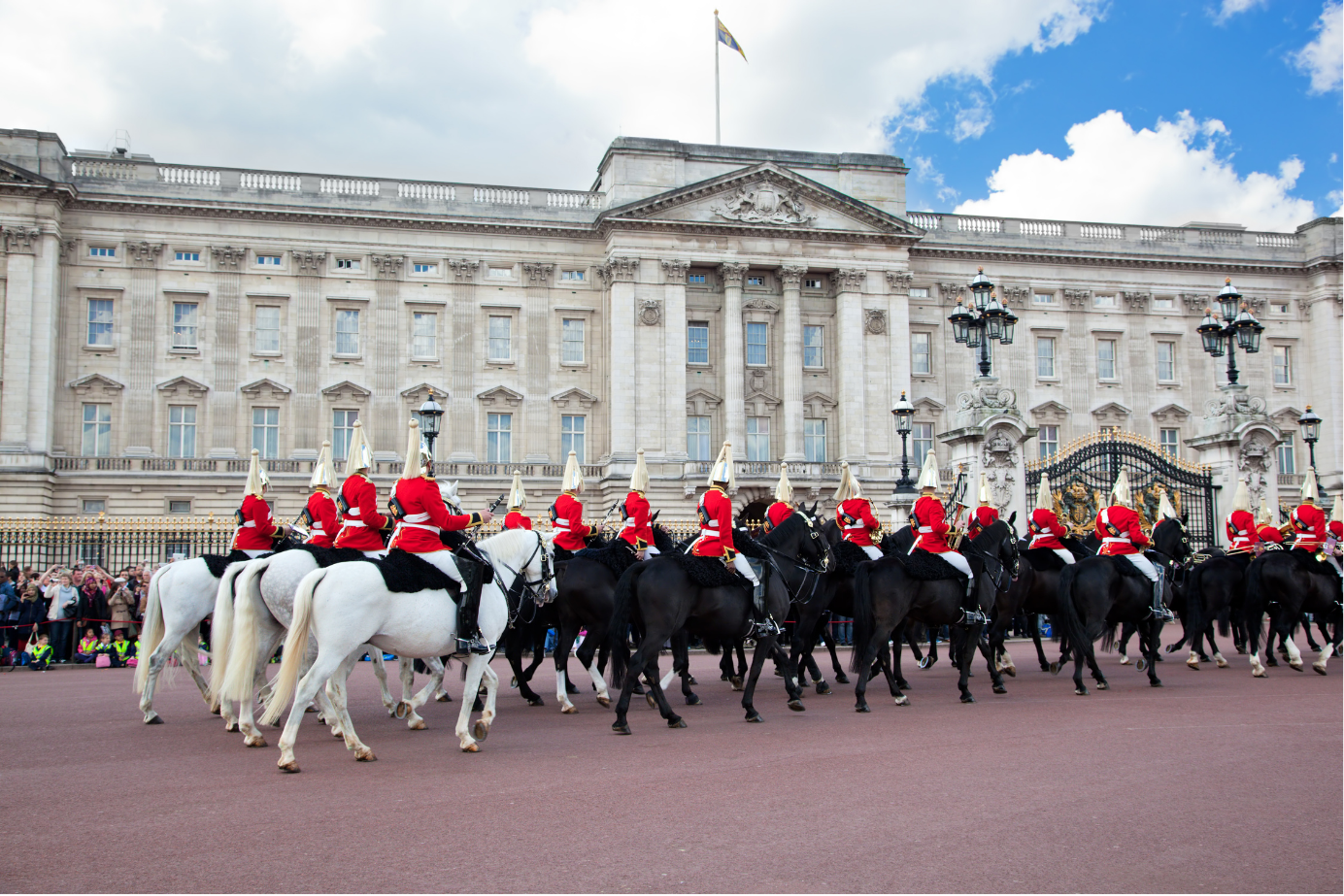 Buckingham Palace & Royal Guards