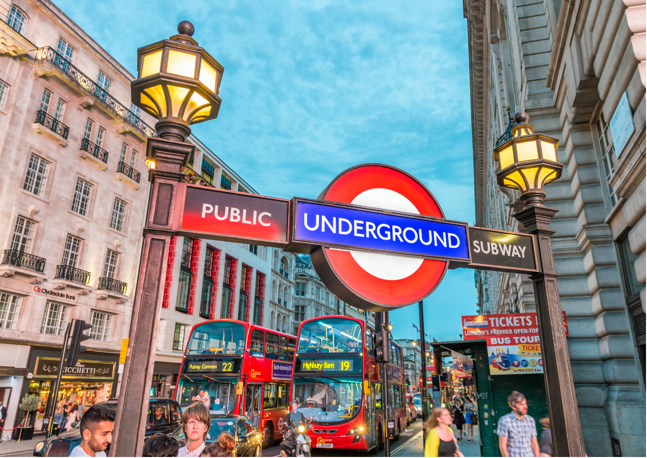 Piccadilly Circus